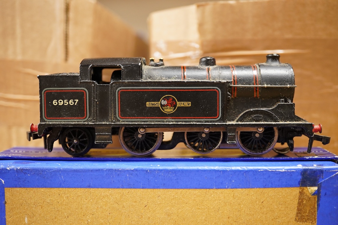A collection of Hornby Dublo railway for 3-rail running, including three boxed locomotives; an LNER class A4 4-6-2 tender locomotive, Sir Nigel Gresley 7 (EDL1), a BR Duchess of Montrose 46232 (EDL12), and a BR class N2